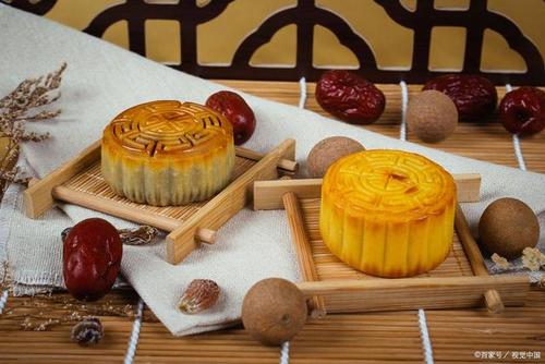 中秋节风俗主要是吃月饼 一、中秋节风俗最为重要的是吃饼赏月