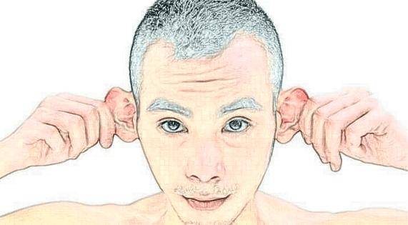 耳朵比较硬的人面相 耳朵的软硬与命运关系