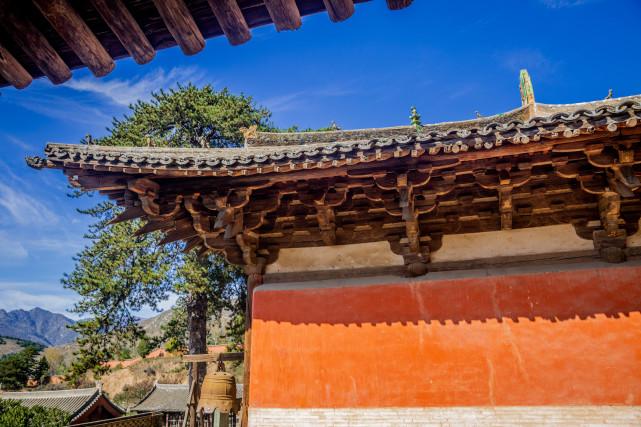 佛光寺的由来源自于唐朝 一、佛光寺是唐朝时期最著名的建筑