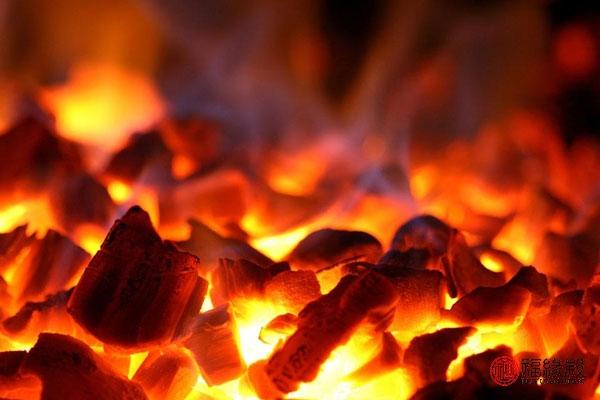 炉中火命是什么意思 炉中火命是什么意思？